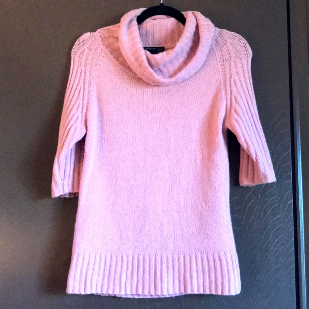 Cowl neck short sleeved sweater
